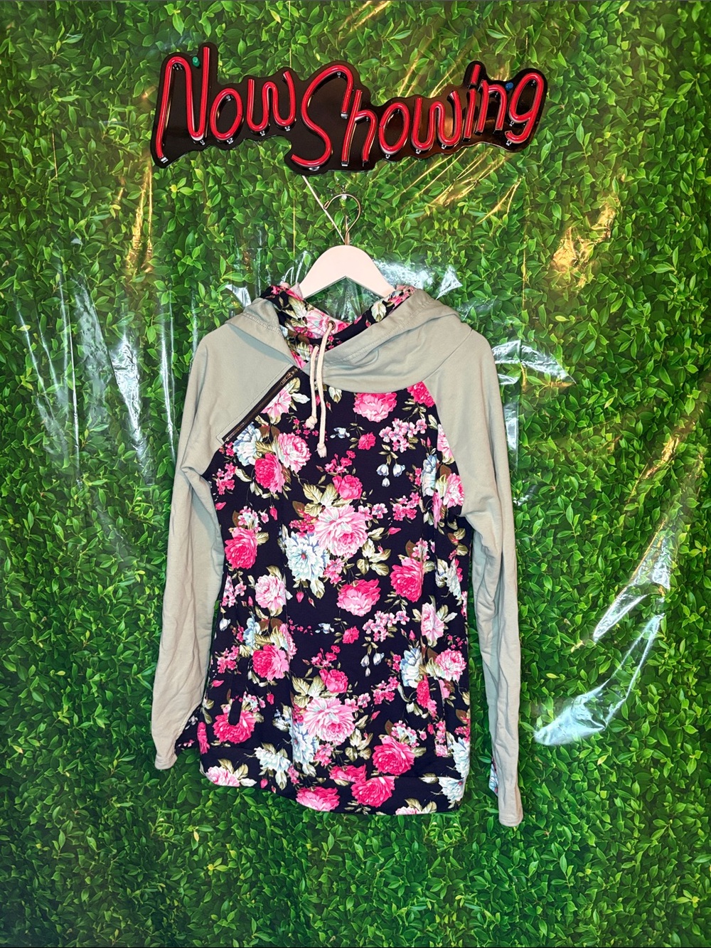 Moda Floral Raglan Hoodie in Black, Pink & Cream